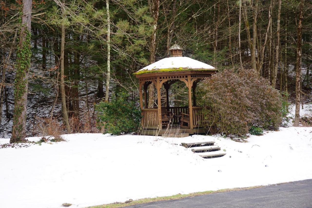 Stay Berkshires Williamstown Exterior photo